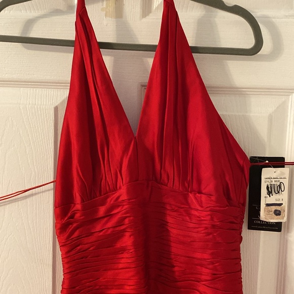 Carmen Marc Volvo Red evening dress size 8-CHRISTMAS!! - Picture 2 of 6